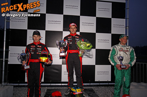 Podium met winnaar Yard en 2e man Jorrit